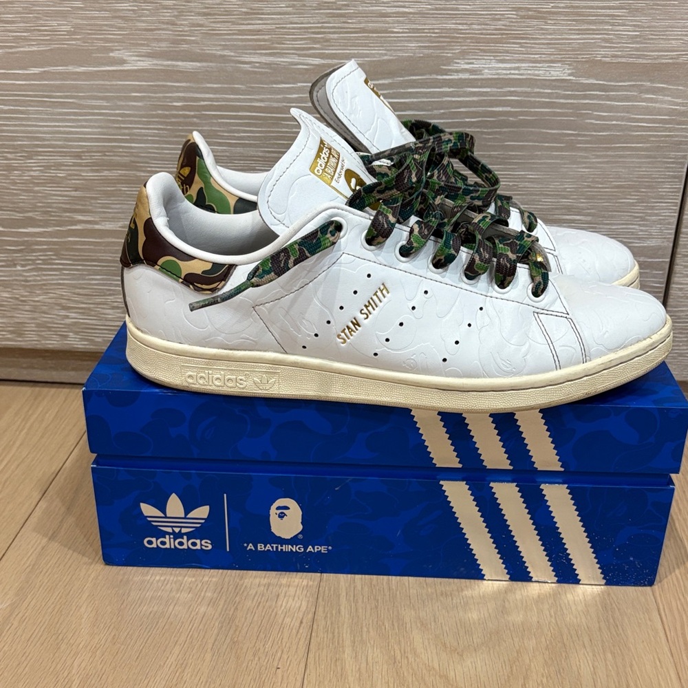 Men’s us 9.5 adidas babe collab Stan Smiths